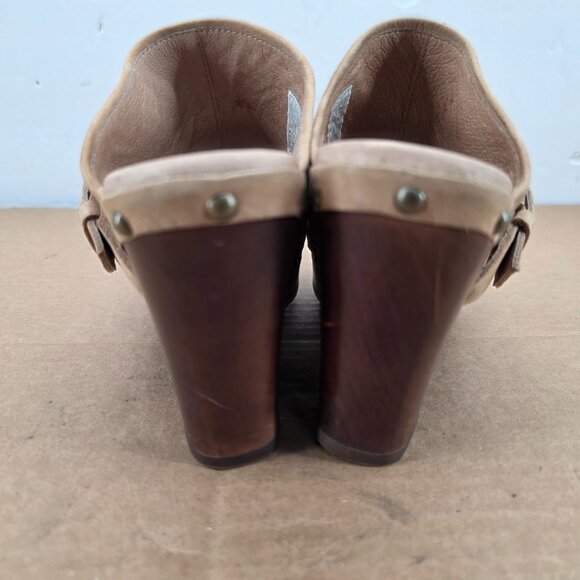 UGG Natalie Platform Wedge Clog Mules Tan Suede Sheepskin Lined Stud Women’s 7 - Picture 3 of 16